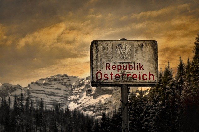 Bezpłatne pobieranie austria border sign klausberg darmowe zdjęcie do edycji za pomocą bezpłatnego internetowego edytora obrazów GIMP