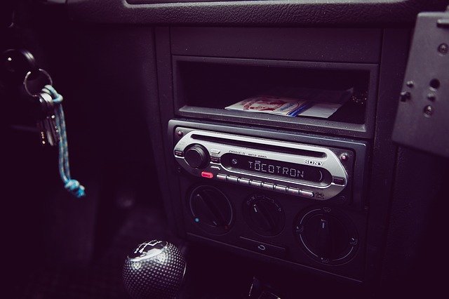 تنزيل مجاني لراديو السيارات ، راديو السيارة ، صورة مجانية لراديو السيارة ليتم تحريرها باستخدام محرر الصور المجاني عبر الإنترنت من GIMP