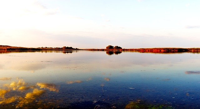 Kostenloser Download Autumn On The Volga Sky - kostenloses Foto oder Bild zur Bearbeitung mit GIMP Online-Bildbearbeitung