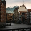 A view of a city with buildings and a river  screen for extension Chrome web store in OffiDocs Chromium