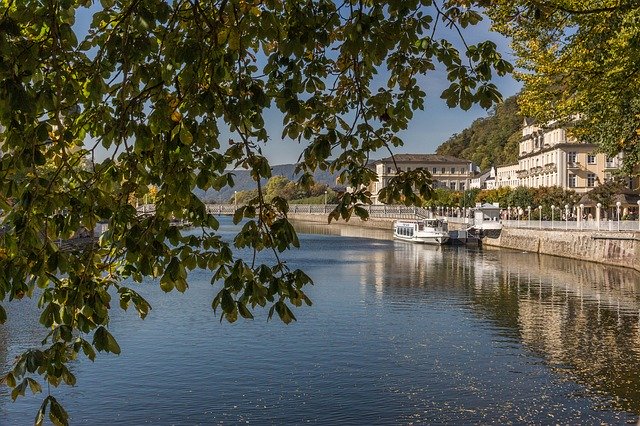 Скачать бесплатно bad ems lahn flow water germany бесплатное изображение для редактирования с помощью бесплатного онлайн-редактора изображений GIMP