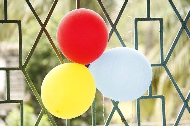 Muat turun percuma Balloons Colorful Floating - foto atau gambar percuma untuk diedit dengan editor imej dalam talian GIMP