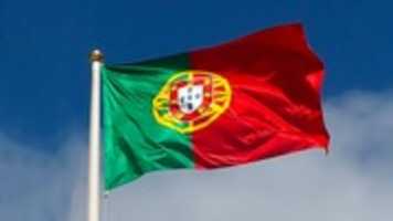 Free download bandeira-de-portugal free photo or picture to be edited with GIMP online image editor