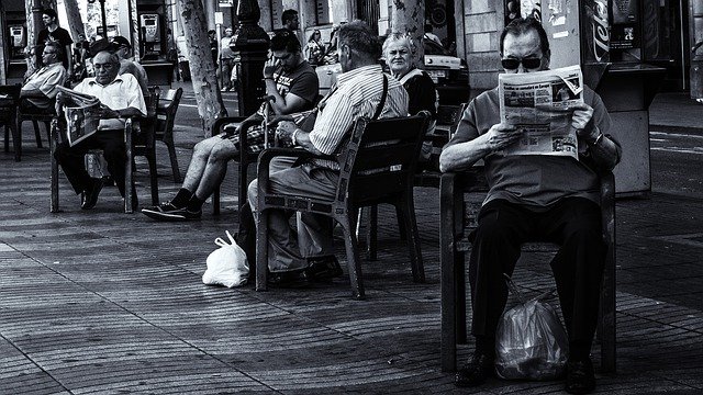 Free download barcelona people relaxation reading free picture to be edited with GIMP free online image editor