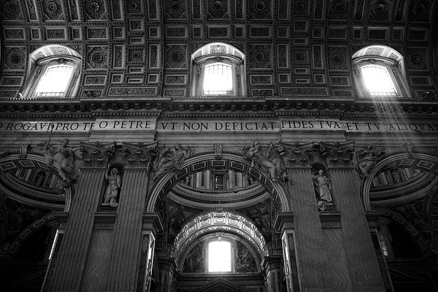 Descărcare gratuită Basilica Di San Pietro Vaticano - fotografie sau imagini gratuite pentru a fi editate cu editorul de imagini online GIMP