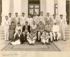 Descarga gratuita BATCH OF 1942 BE ELECTRICAL ENGINEERING, IISc, Bengaluru, India foto o imagen gratis para editar con el editor de imágenes en línea GIMP