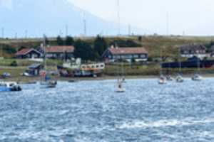 Baixe gratuitamente barcos encalhados em Ushuaia, Argentina, foto ou imagem gratuita para ser editada com o editor de imagens online do GIMP