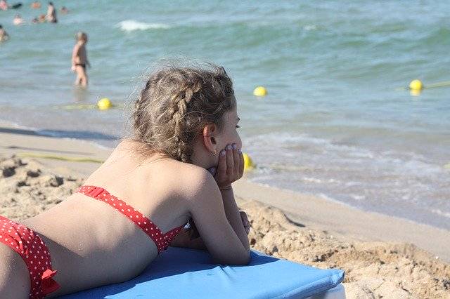 Kostenloser Download Beach Girl - kostenloses Foto oder Bild zur Bearbeitung mit GIMP Online-Bildbearbeitung
