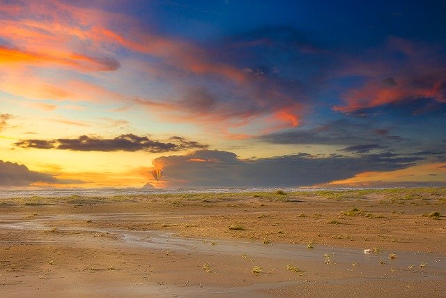 Free download beach sea sunset sun sky vacation free picture to be edited with GIMP free online image editor