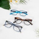 Beautiful flowers and glasses  screen for extension Chrome web store in OffiDocs Chromium