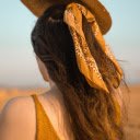 Beautiful girl  screen for extension Chrome web store in OffiDocs Chromium