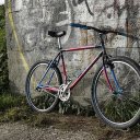 Bicycle next to the wall  screen for extension Chrome web store in OffiDocs Chromium
