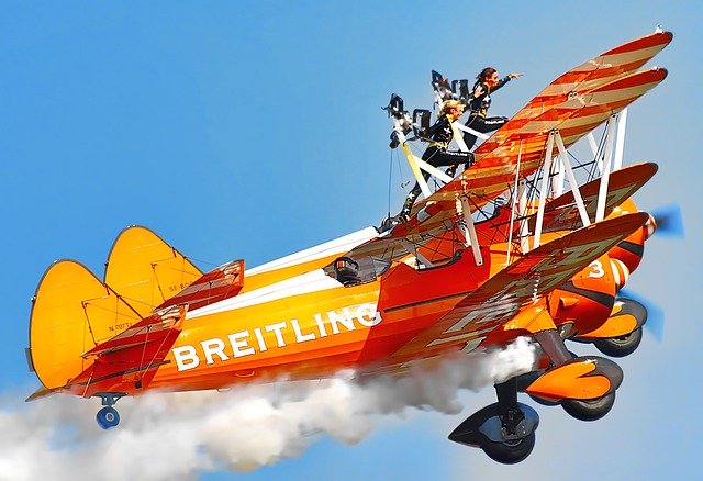 Muat turun percuma biplane aerial aerobatics gambar percuma untuk diedit dengan editor imej dalam talian percuma GIMP
