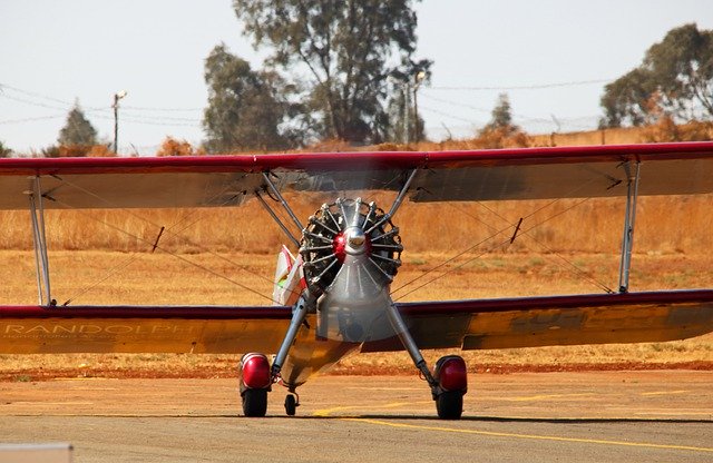 Free download biplane fixed wing boeing stearman free picture to be edited with GIMP free online image editor