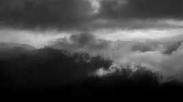 Muat turun percuma Black And White Mountains Clouds - foto atau gambar percuma untuk diedit dengan editor imej dalam talian GIMP