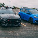 black car and blue car  screen for extension Chrome web store in OffiDocs Chromium