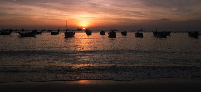 Free download boat sea sunset vietnam king male free picture to be edited with GIMP free online image editor