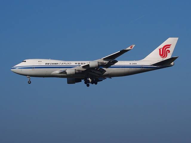 Téléchargement gratuit d'une image gratuite du Boeing 747 Jumbo Jet Air China Cargo à modifier avec l'éditeur d'images en ligne gratuit GIMP
