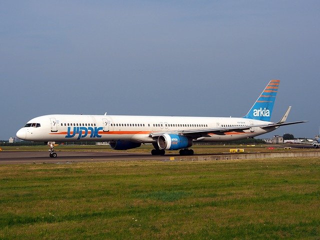 Free download boeing 757 israeli airlines taxiing free picture to be edited with GIMP free online image editor