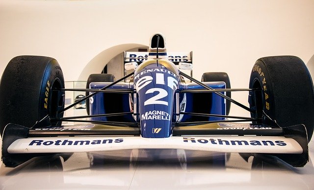 Téléchargement gratuit bolid renault car f1 formule XNUMX image gratuite à éditer avec l'éditeur d'images en ligne gratuit GIMP