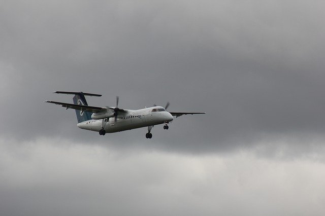 Free download bombardier dash 8 q311 zk neg free picture to be edited with GIMP free online image editor