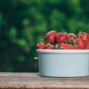 Bowl of strawberries  screen for extension Chrome web store in OffiDocs Chromium