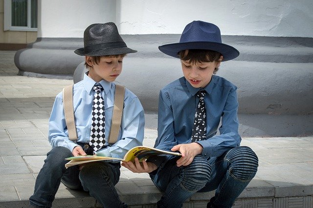 Free download boys book reading reading a book free picture to be edited with GIMP free online image editor