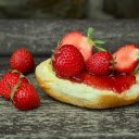 Bread and strawberries  screen for extension Chrome web store in OffiDocs Chromium