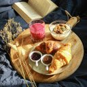 Breakfast Food on a Wooden Chopping Board  screen for extension Chrome web store in OffiDocs Chromium