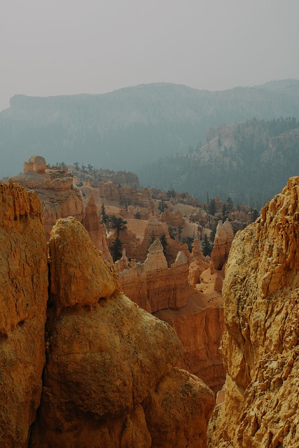 Faça o download gratuito da imagem gratuita da paisagem da natureza do nevoeiro do bryce canyon para ser editada com o editor de imagens on-line gratuito do GIMP