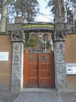 Бесплатно загрузите Buddhaisches Hauss, Berlin, Elefantentor бесплатную фотографию или изображение для редактирования с помощью онлайн-редактора изображений GIMP