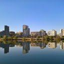 Buildings by the lake  screen for extension Chrome web store in OffiDocs Chromium