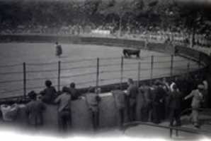 免费下载 Bullfight in Spain 1944 01 免费照片或图片可使用 GIMP 在线图像编辑器进行编辑