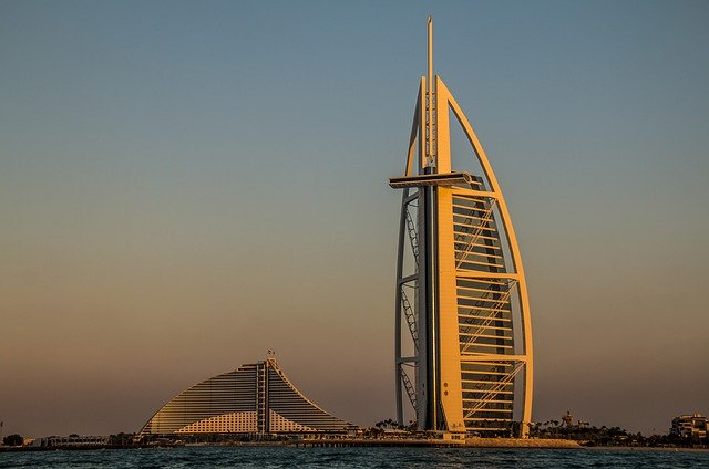 Download gratuito burj al arab dubai tramonto emirati immagine gratuita da modificare con l'editor di immagini online gratuito GIMP