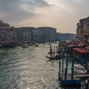 Bustling city by the river  screen for extension Chrome web store in OffiDocs Chromium
