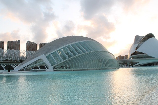 김프 무료 온라인 이미지 편집기로 편집할 calatrava 발렌시아 건축 무료 사진 무료 다운로드