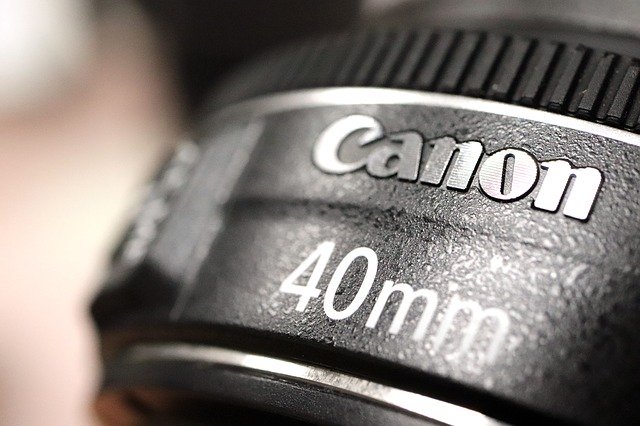 ດາວໂຫຼດຟຣີ cannon canon 40mm lens camera free picture to be edited with GIMP free online image editor