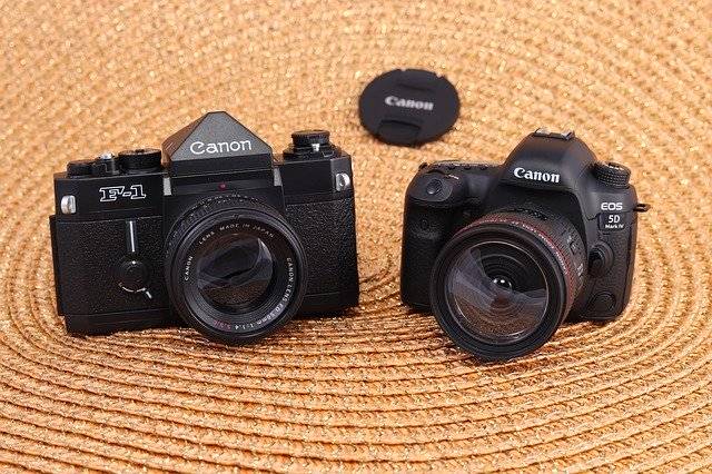 Kostenloser Download von Canon Camera Model F 1 EOS 5D Kostenloses Bild, das mit dem kostenlosen Online-Bildeditor GIMP bearbeitet werden kann