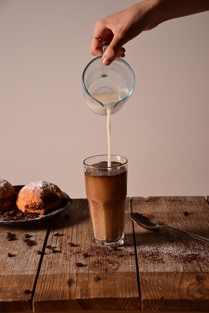 Descărcare gratuită cappuccino cafea cafea cu gheață turnați imagini gratuite pentru a fi editate cu editorul de imagini online gratuit GIMP