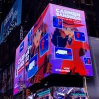 Téléchargement gratuit de Carmen Sandiego sur Time Square photo ou image gratuite à éditer avec l'éditeur d'images en ligne GIMP