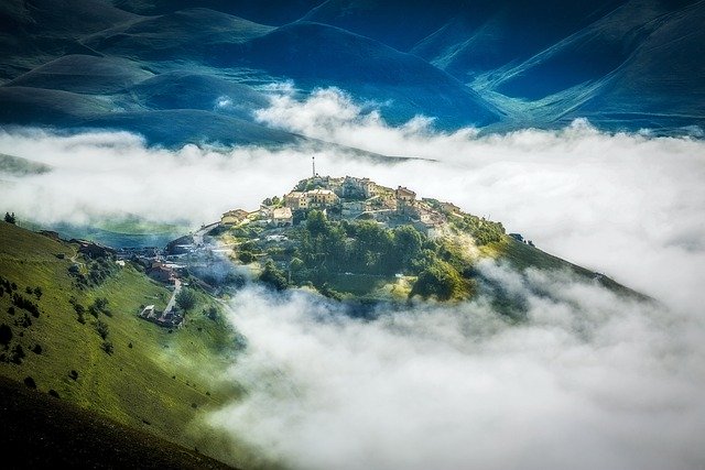 Free download castelluccio norcia mountain valley free picture to be edited with GIMP free online image editor