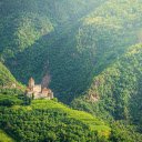 Castle by the valley  screen for extension Chrome web store in OffiDocs Chromium