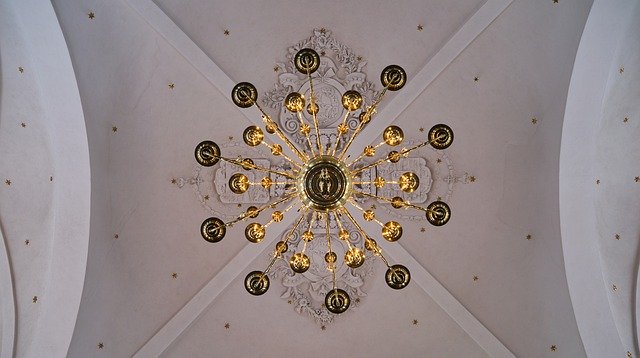 ດາວໂຫລດ Chandelier Vintage Religious ຟຣີ - ແມ່ແບບຮູບພາບທີ່ບໍ່ເສຍຄ່າເພື່ອແກ້ໄຂດ້ວຍບັນນາທິການຮູບພາບອອນໄລນ໌ GIMP