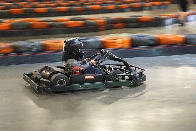 Kostenloser Download Kinder Go Kart Speedway Kartbahn Kostenloses Bild, das mit dem kostenlosen Online-Bildeditor GIMP bearbeitet werden kann