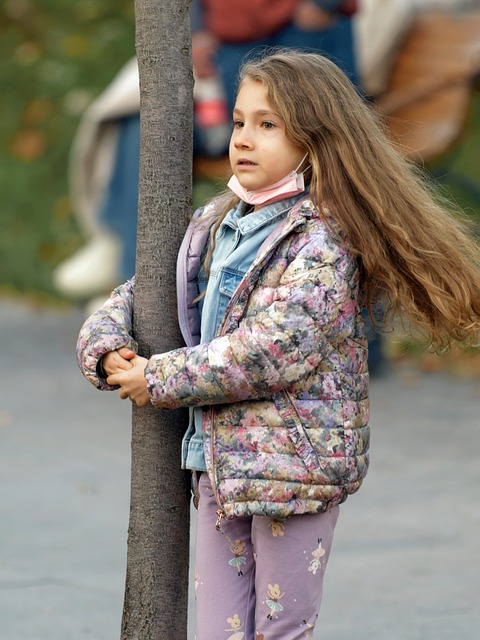 Free download child little girl tree trunk kid free picture to be edited with GIMP free online image editor