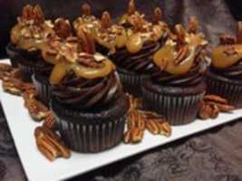 Gratis download CHOCOLATE TURLE CUPCAKES gratis foto of afbeelding om te bewerken met GIMP online afbeeldingseditor