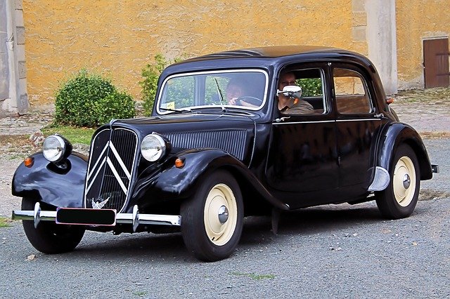 Free download citroen 11cv antique car classic free picture to be edited with GIMP free online image editor