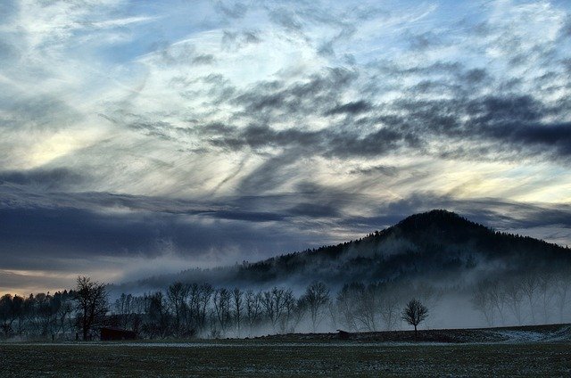 دانلود رایگان clouds fog country falcon 593m تصویر رایگان برای ویرایش با ویرایشگر تصویر آنلاین رایگان GIMP