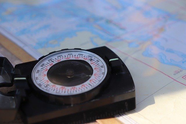 Kostenloser Download der Kompasskartennavigation zum Reisen von kostenlosen Bildern, die mit dem kostenlosen Online-Bildeditor GIMP bearbeitet werden können