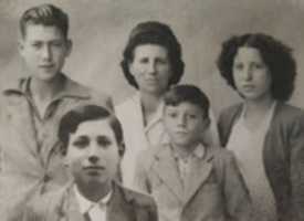 Free download Consuelo e fillos free photo or picture to be edited with GIMP online image editor